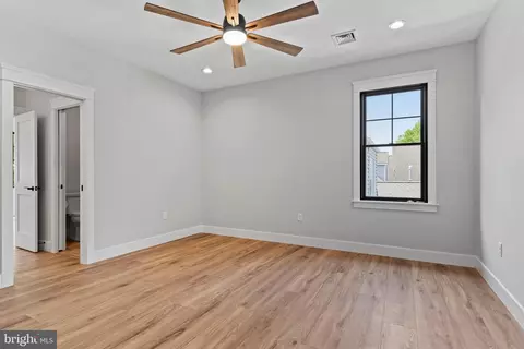 Bedroom - 207 Maple Ave, Hershey, PA 17033 photo 5 of 7