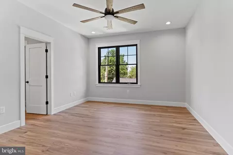 Bedroom - 207 Maple Ave, Hershey, PA 17033 photo 6 of 7