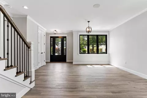 Living - 207 Maple Ave, Hershey, PA 17033 photo 5 of 7
