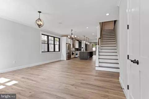 Entry Way - 207 Maple Ave, Hershey, PA 17033 photo 8 of 15