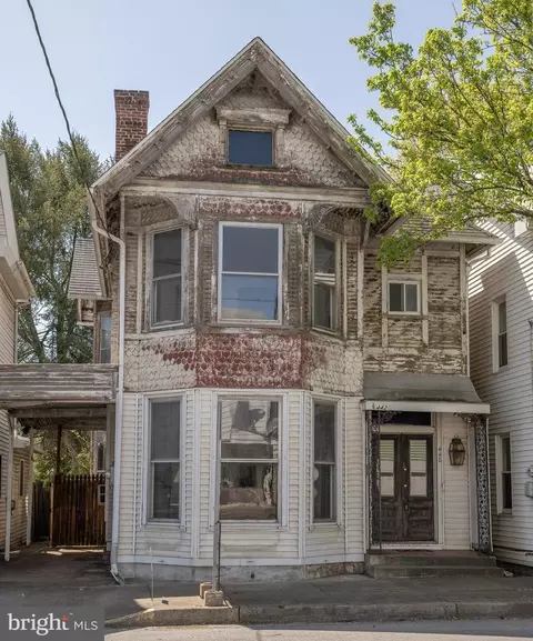 442 Union St, Millersburg, PA 17061