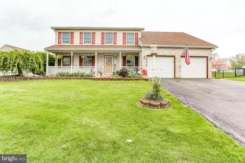 502 Hawk View Rd, Hummelstown, PA 17036