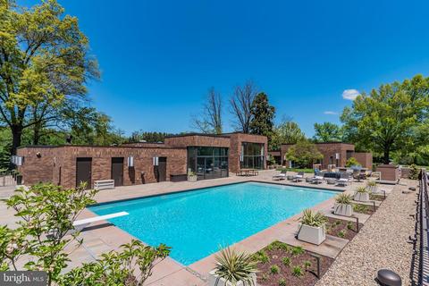 4025 Crooked Hill Rd, Harrisburg, PA 17110