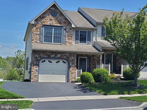 466 Sunday Dr, Harrisburg, PA 17111