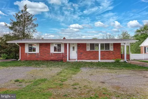 3792 Peters Mountain Rd, Halifax, PA 17032