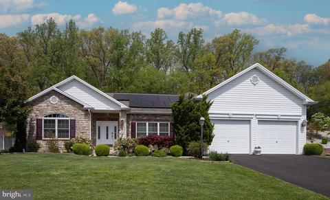 2104 Chatham Way, Harrisburg, PA 17110