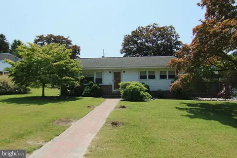 3203 Cloverfield Rd, Harrisburg, PA 17109