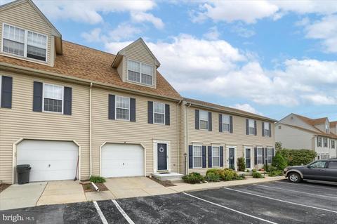6324 Darlington Dr, Harrisburg, PA 17112