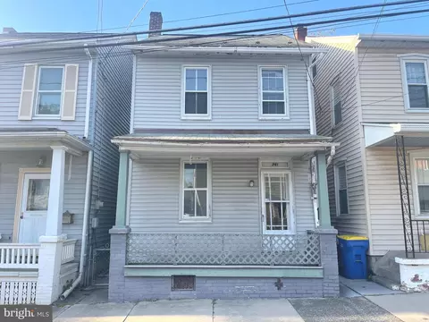 241 E Water St, Middletown, PA 17057