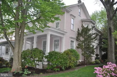 715 Market St, Lykens, PA 17048