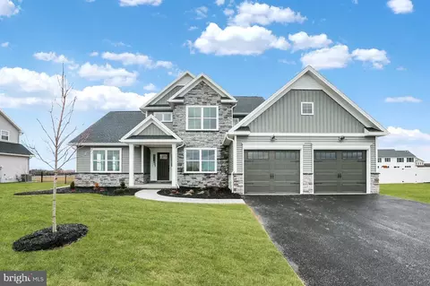 272 Mindy Dr, Harrisburg, PA 17112