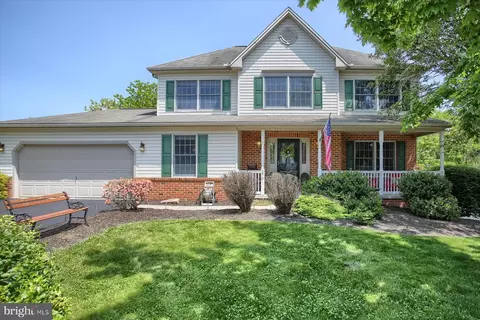 270 Keystone Dr, Middletown, PA 17057