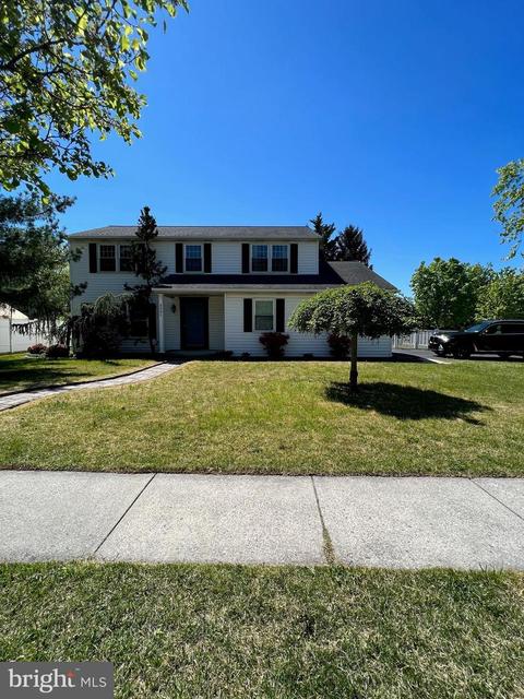 2201 Continental Dr, Harrisburg, PA 17110