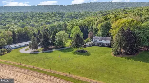 2823 Back Rd, Halifax, PA 17032