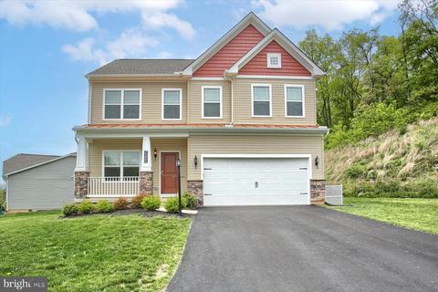 7205 Hidden Meadow Ln, Harrisburg, PA 17112