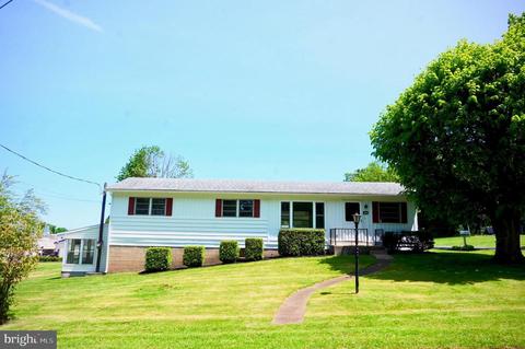 306 Park Dr, Elizabethville, PA 17023