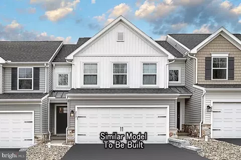 146 Emma Cir, Harrisburg, PA 17112