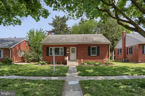 3921 Durham Rd, Harrisburg, PA 17110