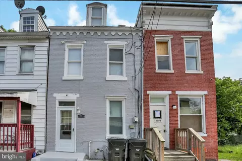 1237 Bailey St, Harrisburg, PA 17103
