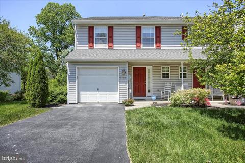 5784 Hidden Lake Dr, Harrisburg, PA 17111