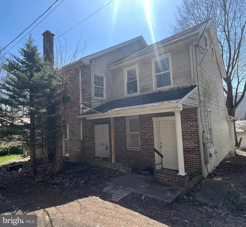 107 East St, Wiconisco, PA 17097