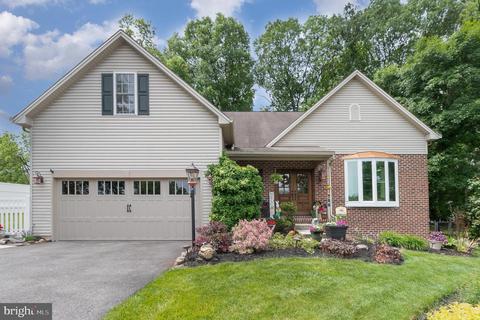 750 Harvest Dr, Harrisburg, PA 17111