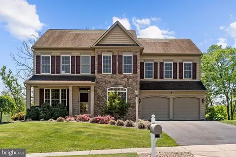 7239 Royal Oak Dr, Harrisburg, PA 17112