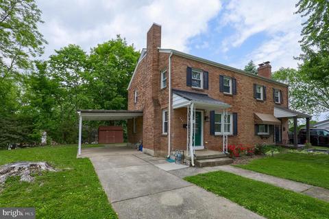 328 Elm Ct, Middletown, PA 17057