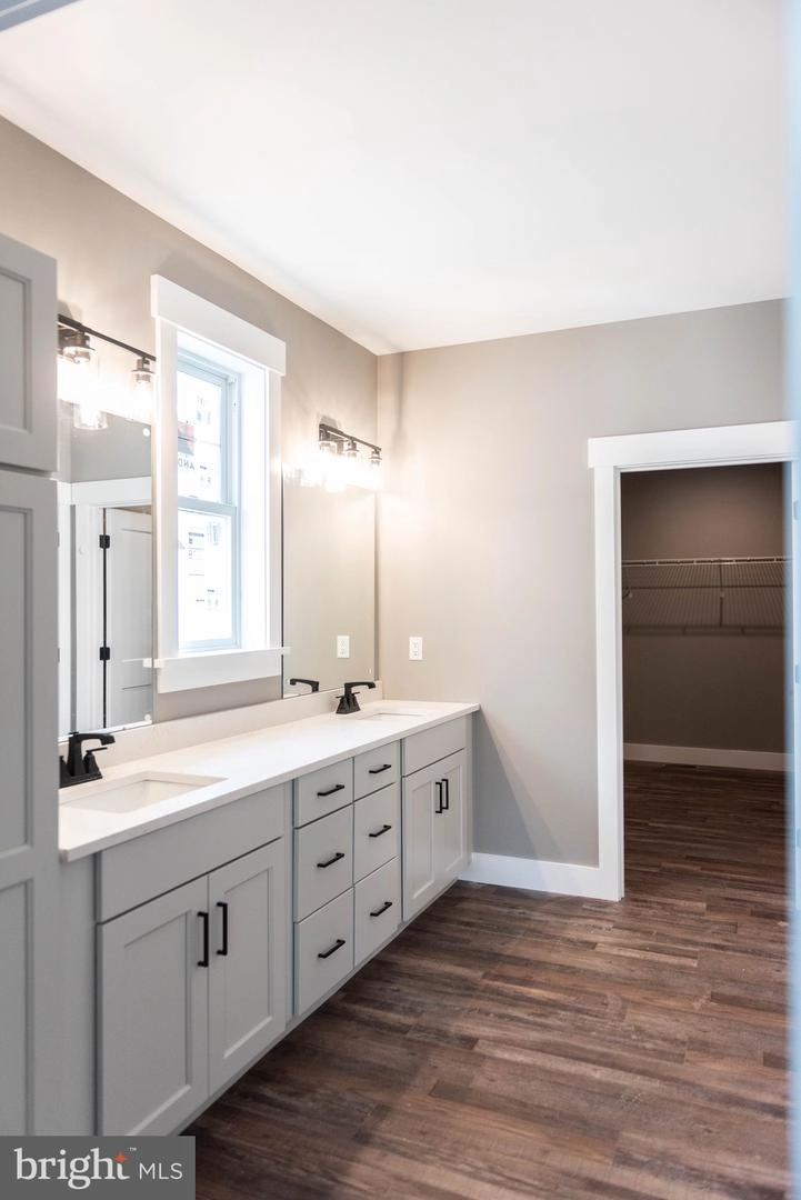 Bath - 56 Maple Ave, Hershey, PA 17033 photo 3 of 8