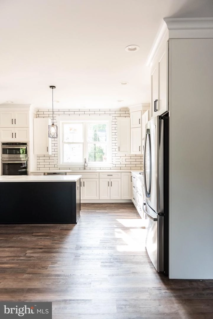 Kitchen - 56 Maple Ave, Hershey, PA 17033 photo 4 of 6