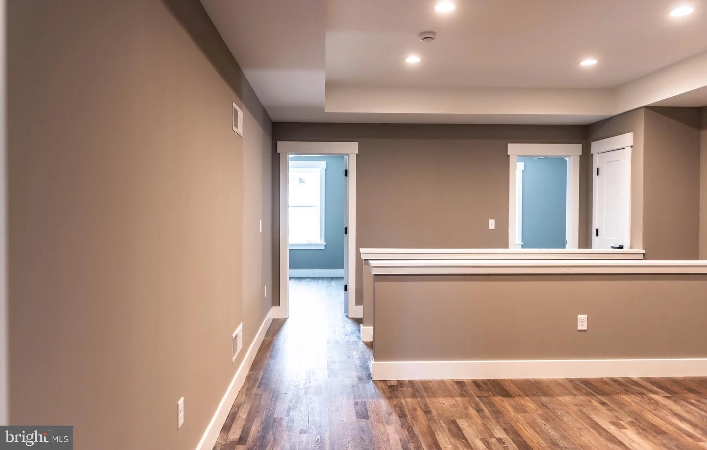 Entry Way - 56 Maple Ave, Hershey, PA 17033 photo 3 of 6