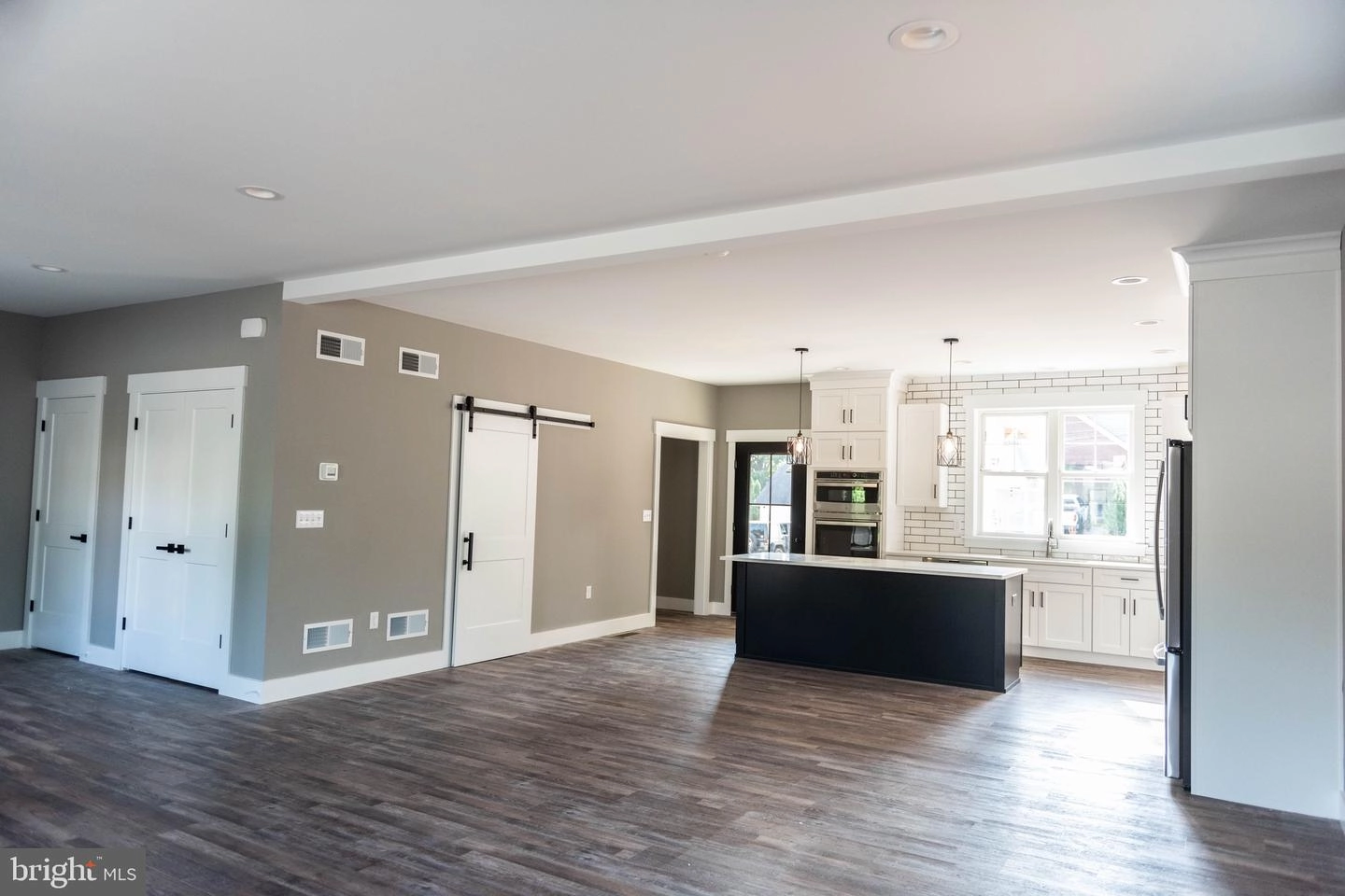 Living - 56 Maple Ave, Hershey, PA 17033 photo 5 of 6