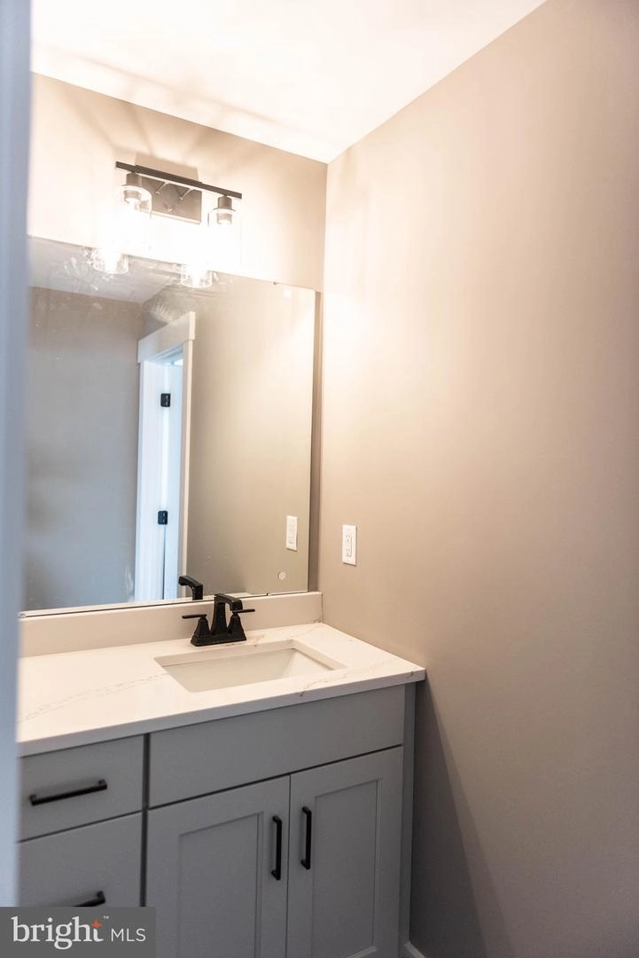 Bath - 56 Maple Ave, Hershey, PA 17033 photo 7 of 8