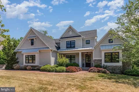 2745 Colonial Rd, Harrisburg, PA 17112