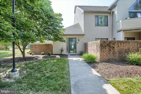 209 Cherrington Dr, Harrisburg, PA 17110