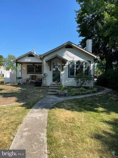 4715 Smith St, Harrisburg, PA 17109