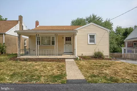 6122 Knisley St, Harrisburg, PA 17112