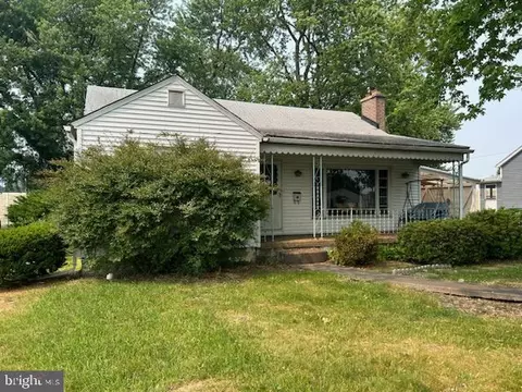 236 Cherry St, Highspire, PA 17034