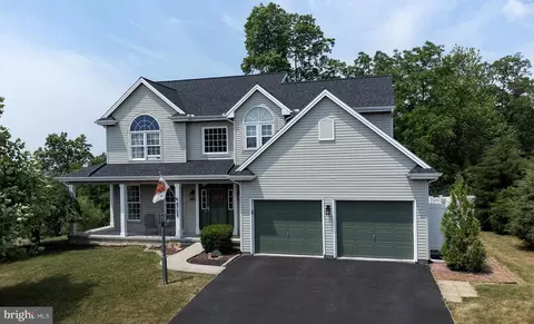 4728 Chatham Way, Harrisburg, PA 17110
