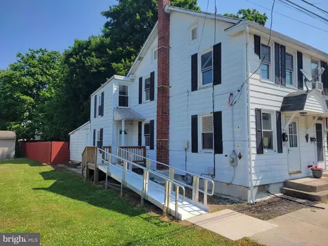 211 Penn St, Middletown, PA 17057
