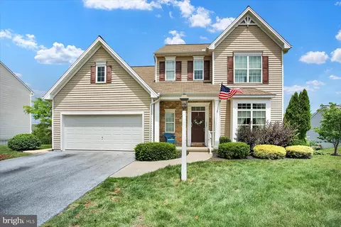 7061 Woodsman Dr, Harrisburg, PA 17111