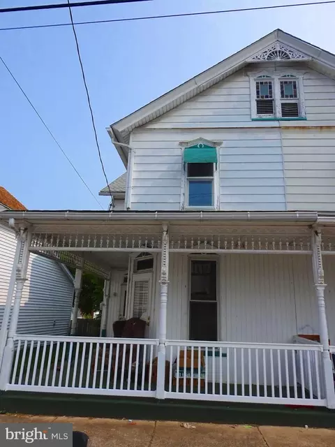 423 S 2nd St, Lykens, PA 17048