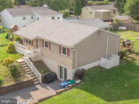 1125 Elizabeth Ct, Harrisburg, PA 17112
