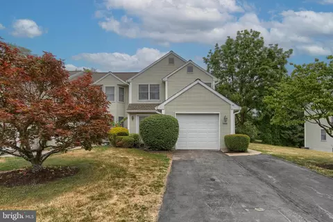 1111 Country Hill Dr, Harrisburg, PA 17111