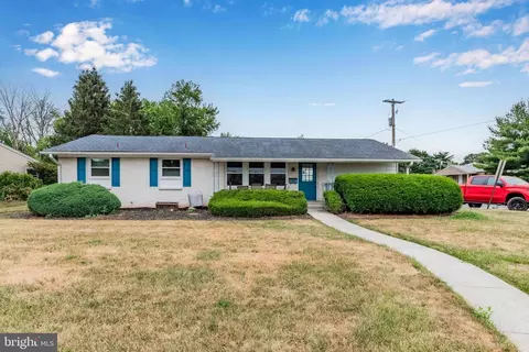 401 N Houcks Rd, Harrisburg, PA 17109