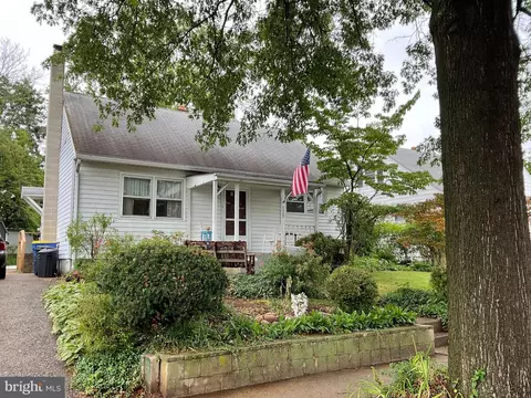 125 Beechwood Dr, Middletown, PA 17057
