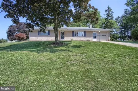 7024 Terrann Dr, Harrisburg, PA 17112