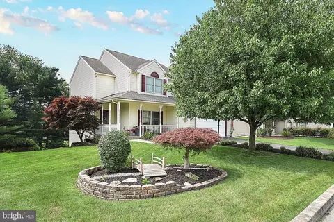 6415 Churchill Rd, Harrisburg, PA 17111