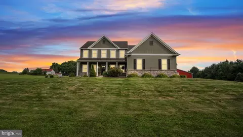 290 Dairy Ln, Palmyra, PA 17078