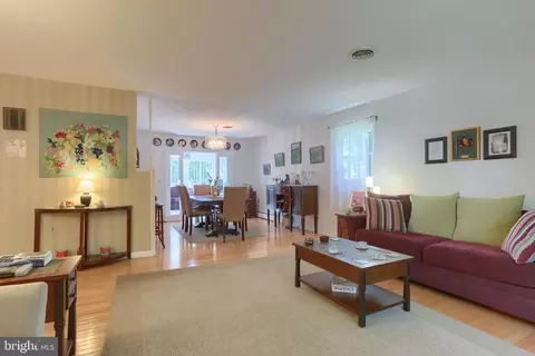 930 Beech Ave, Hershey, PA 17033 photo 4